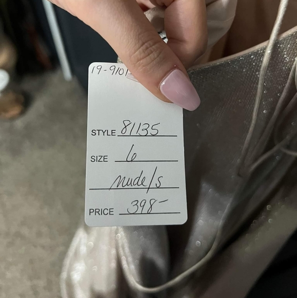 Sherri hill dress - Picture 4 of 4